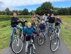 't Kruispunt startzondag 2022 - Fietstocht (15).jpg